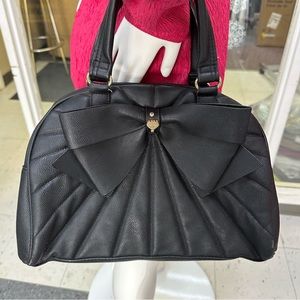 Betsey Johnson Hand Held Purse Black Great Condition Must See Lining
